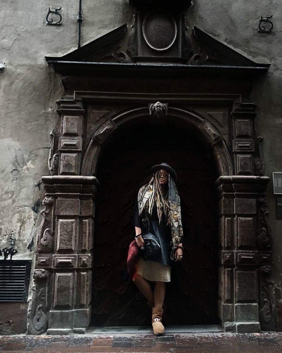 Customer wearing Sumo Vintage